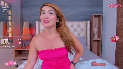 Snapshot of 01victoria chatting on 02.03.25 01victoria online show from 02.03.25