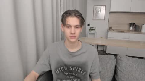 Snapshot of 0verlandd chatting on 10.12.25 Adam online show from 10.12.25