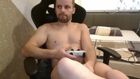 Snapshot of 19berni91 chatting on 12.17.24 berni online show from 12.17.24