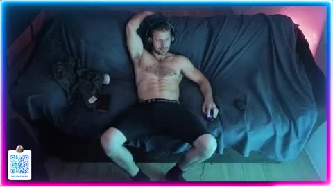 Snapshot of 19reddragon86 chatting on 10.09.25 19reddragon86 online show from 10.09.25