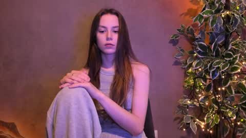 Snapshot of 1i1ypa1mer chatting on 09.19.25 Lily 3 online show from 09.19.25