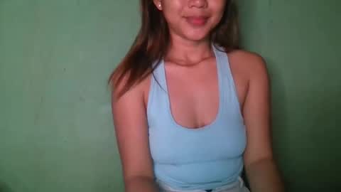 Snapshot of 1smile4u chatting on 02.18.25 1smile4u online show from 02.18.25