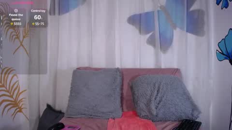 Snapshot of 22emma_ chatting on 12.27.24 EMMA online show from 12.27.24