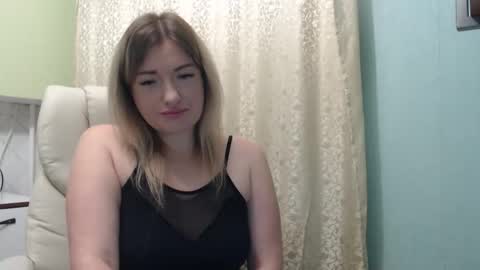 3sweetcandy3 online show from 10.20.25