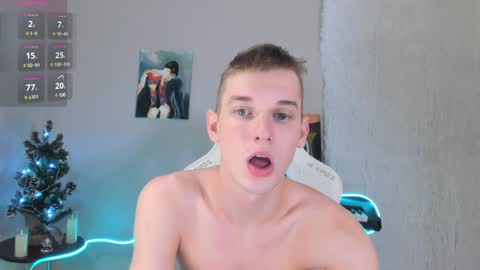 Snapshot of 4ever_dude chatting on 01.14.25 Andrew online show from 01.14.25