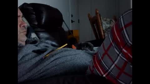 Snapshot of 66bear chatting on 10.12.25 66bear online show from 10.12.25