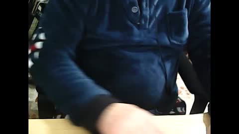 Snapshot of 69desamor chatting on 12.28.24 69desamor online show from 12.28.24