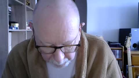 Snapshot of 7thsojourn chatting on 02.01.25 Papi online show from 02.01.25