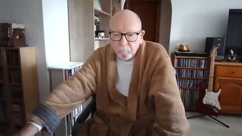 Snapshot of 7thsojourn chatting on 02.08.25 Papi online show from 02.08.25