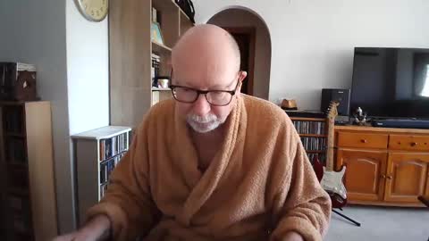 Snapshot of 7thsojourn chatting on 02.11.25 Papi online show from 02.11.25