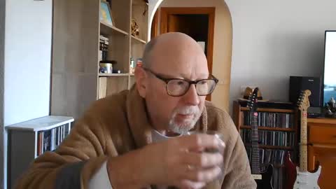 Snapshot of 7thsojourn chatting on 02.14.25 Papi online show from 02.14.25