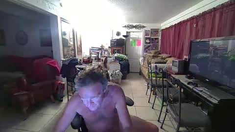 Snapshot of 86406stud chatting on 12.08.24 86406stud online show from 12.08.24