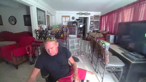 Snapshot of 86406stud chatting on 10.08.25 86406stud online show from 10.08.25