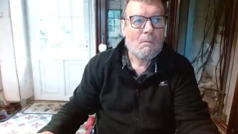 Snapshot of _123_voyeur_ chatting on 09.29.25 _123_voyeur_ online show from 09.29.25