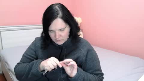 _alexandra_ray_ online show from 10.15.25