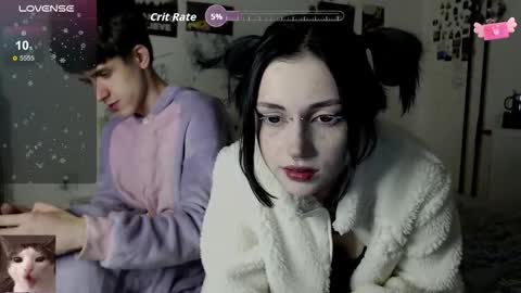 Snapshot of _alisa_in_wonderland chatting on 11.04.25 Charlotte and Alex online show from 11.04.25