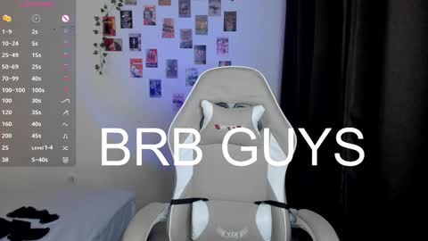 Snapshot of _alissaa_ chatting on 03.03.25 Alice online show from 03.03.25