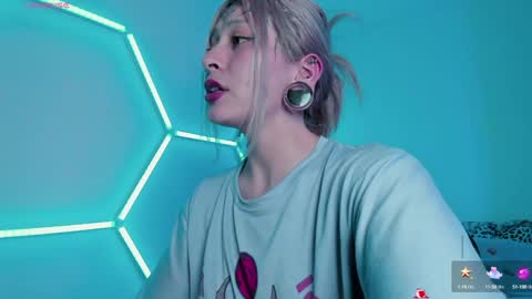 Snapshot of _baterchatur chatting on 12.31.24 Lunita  online show from 12.31.24