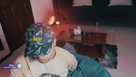 Snapshot of _baterchatur chatting on 02.28.25 Lunita  online show from 02.28.25