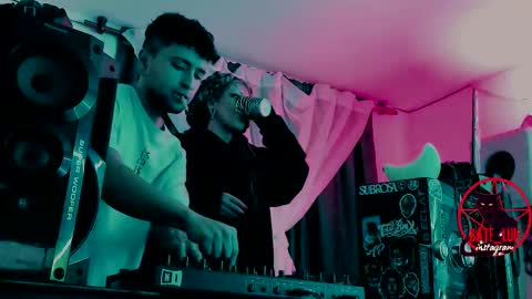 Snapshot of _baterchatur chatting on 09.28.25 Lunita  online show from 09.28.25