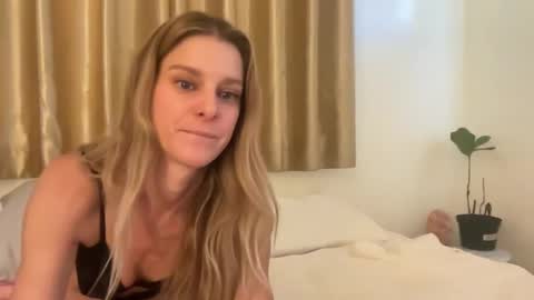 Snapshot of _chelsea___ chatting on 12.06.24 Chelsea xo online show from 12.06.24