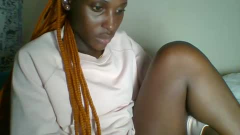 Snapshot of _clara01 chatting on 01.21.25 clara online show from 01.21.25