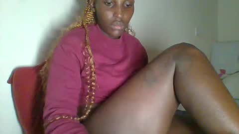 Snapshot of _clara01 chatting on 02.01.25 clara online show from 02.01.25