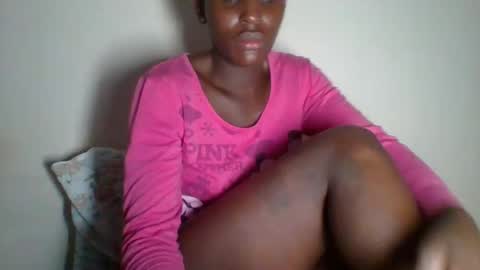 Snapshot of _clara01 chatting on 02.28.25 clara online show from 02.28.25