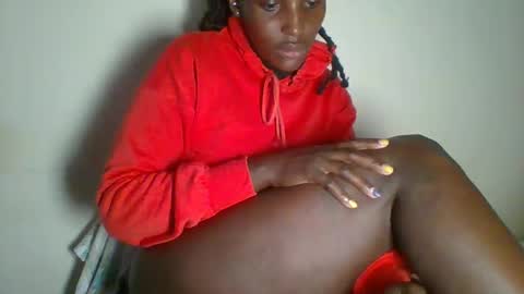 Snapshot of _clara01 chatting on 03.11.25 clara online show from 03.11.25