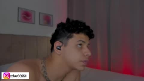 Snapshot of _e_m_m_a_1 chatting on 10.04.25 Emma and Tonny online show from 10.04.25