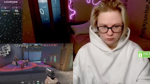 Snapshot of _elven_dreams__ chatting on 02.02.25 chloue and Gretta online show from 02.02.25