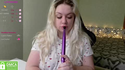 Snapshot of _elven_dreams__ chatting on 02.06.25 chloue and Gretta online show from 02.06.25