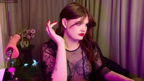 Eva Lane online show from 10.16.25