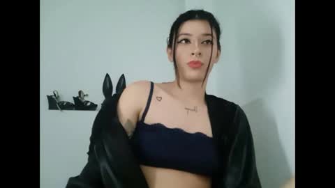 Snapshot of _genesid_dixton chatting on 02.26.25 Mia-foster online show from 02.26.25