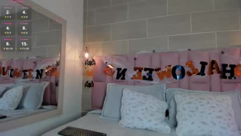 _gia_rose online show from 10.17.25