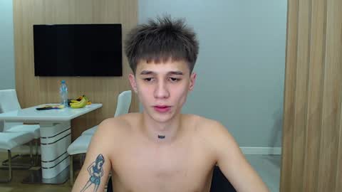 Snapshot of _kurt chatting on 12.05.24 Kurt online show from 12.05.24