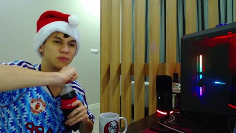 Snapshot of _kurt chatting on 12.29.24 Kurt online show from 12.29.24