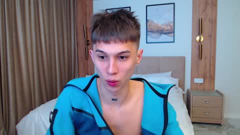 Snapshot of _kurt chatting on 01.30.25 Kurt online show from 01.30.25