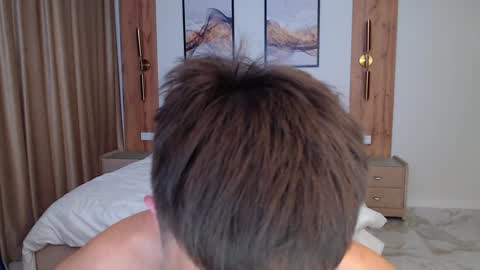 Snapshot of _kurt chatting on 02.02.25 Kurt online show from 02.02.25