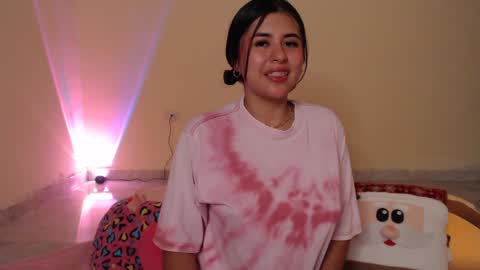 Snapshot of _maiahairy_ chatting on 12.26.24 Maia online show from 12.26.24
