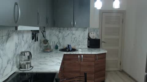 Snapshot of _mamma_mia_ chatting on 02.23.25 Kate online show from 02.23.25