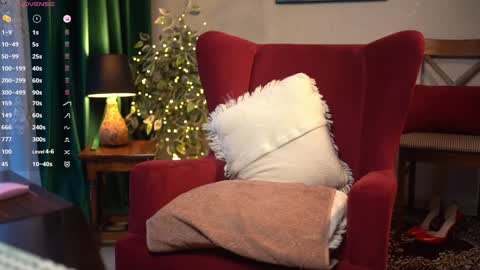 Snapshot of _maybelin_ chatting on 01.27.25 Lina online show from 01.27.25