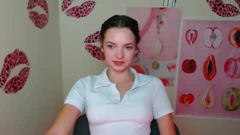 Snapshot of _megasta chatting on 09.19.25 Susie online show from 09.19.25