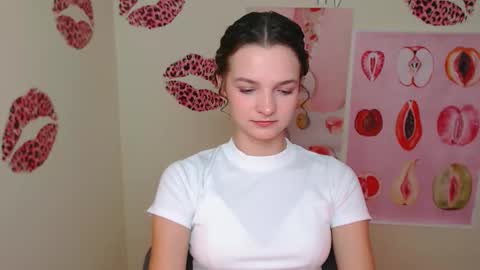 Snapshot of _megasta chatting on 09.20.25 Susie online show from 09.20.25