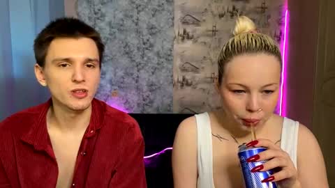 Snapshot of _mia_mason_ chatting on 10.19.25 Mia Mason online show from 10.19.25