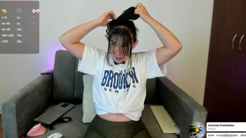 Snapshot of _mila0717 chatting on 03.06.25 Mila online show from 03.06.25