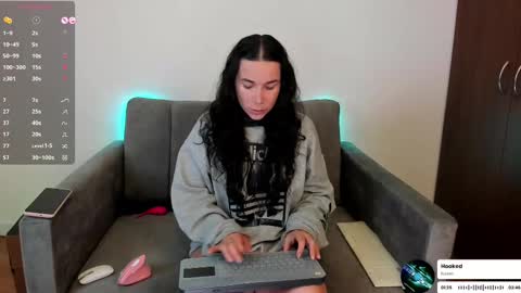 Snapshot of _mila0717 chatting on 03.12.25 Mila online show from 03.12.25