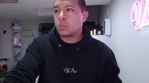 Snapshot of _mr_panda_ chatting on 10.11.25 Panda online show from 10.11.25