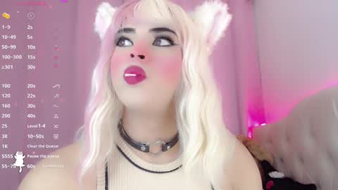 Snapshot of _natsuki chatting on 01.14.25 _natsuki online show from 01.14.25