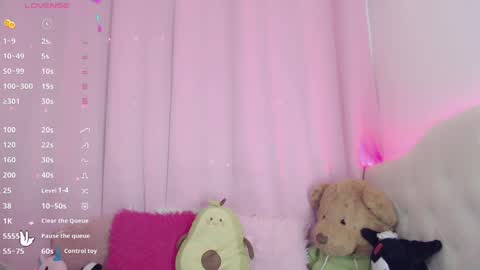 Snapshot of _natsuki chatting on 01.31.25 _natsuki online show from 01.31.25